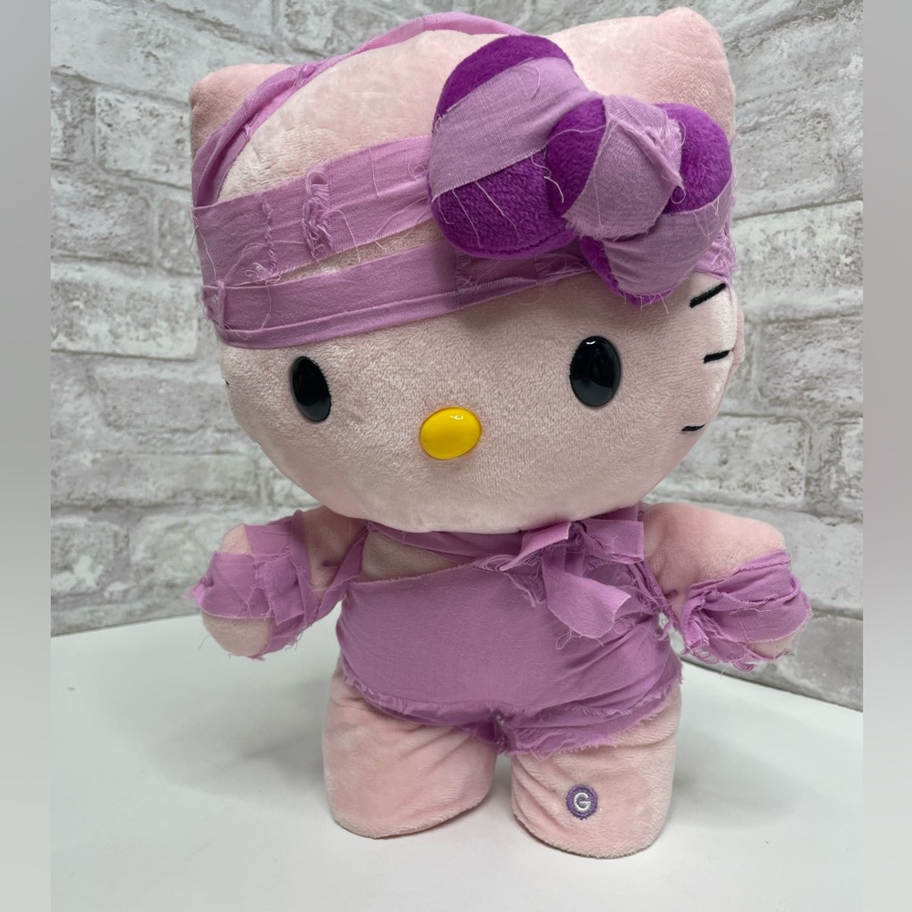 Hello Kitty Mummy Halloween Animated Plush Side Stepper Pink Walking Musical 12”